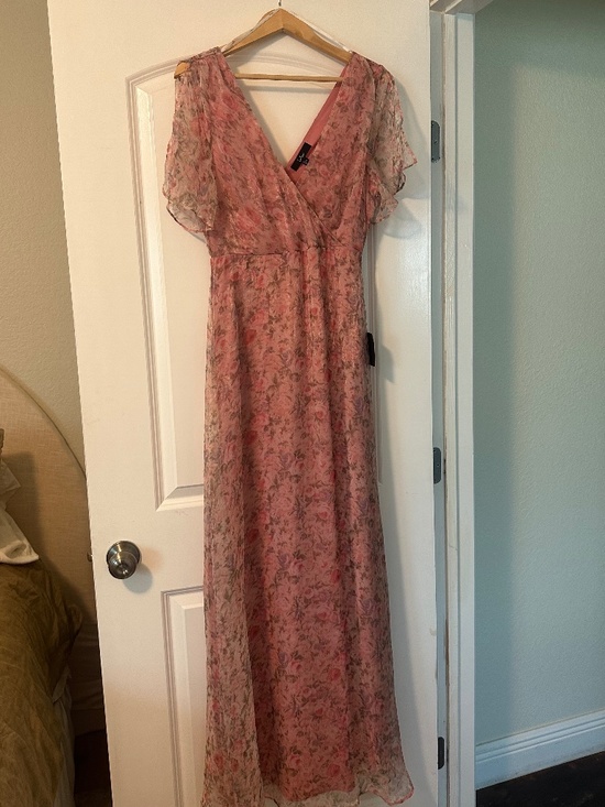 Lulus Dresses & Skirts - NWT Lulus Pink Floral Flutter Sleeve Maxi Dress - Large